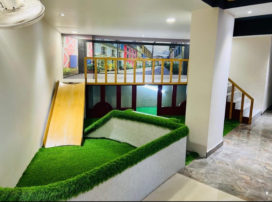 a75cb585-10d2-404c-a6a4-2840c81da6e0